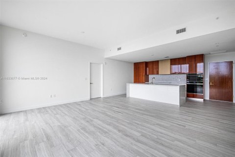 Copropriété à vendre à Miami, Floride: 2 chambres, 121.7 m2 № 1309846 - photo 3