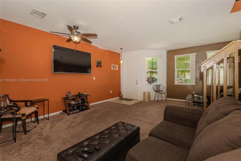 Adosado en venta en Homestead, Florida, 3 dormitorios, 155.98 m2 № 1309810 - foto 7