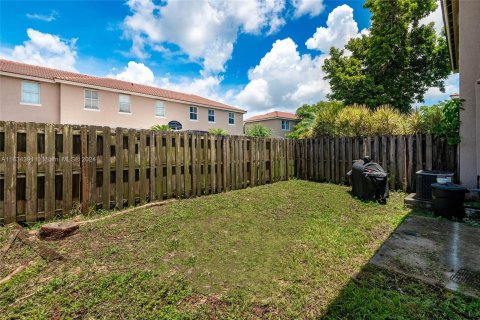 Townhouse in Homestead, Florida 3 bedrooms, 155.98 sq.m. № 1309810 - photo 30