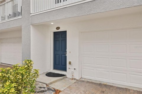 Townhouse in Tampa, Florida 3 bedrooms, 177.72 sq.m. № 1443013 - photo 2