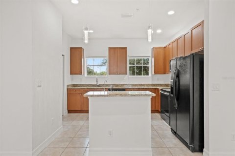 Townhouse in Tampa, Florida 3 bedrooms, 177.72 sq.m. № 1443013 - photo 12