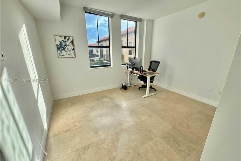 Condominio en venta en Coral Gables, Florida, 3 dormitorios, 144.28 m2 № 1389656 - foto 25