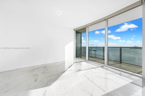 Condo in Miami, Florida, 3 bedrooms  № 1389612 - photo 15