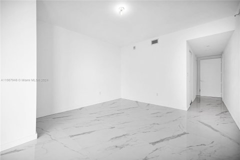 Condominio en venta en Miami, Florida, 3 dormitorios, 187.48 m2 № 1389612 - foto 20