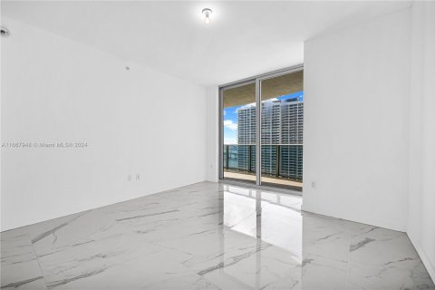 Condo in Miami, Florida, 3 bedrooms  № 1389612 - photo 22