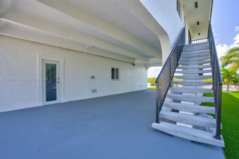 Casa en venta en Big Pine Key, Florida, 3 dormitorios, 147.9 m2 № 1389614 - foto 8