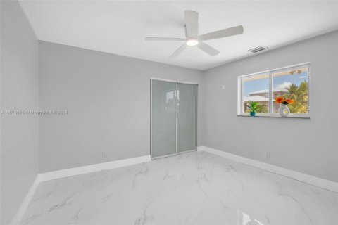 Casa en venta en Big Pine Key, Florida, 3 dormitorios, 147.9 m2 № 1389614 - foto 30