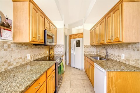 Condominio en venta en Aventura, Florida, 3 dormitorios, 182.09 m2 № 993746 - foto 10