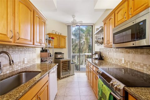 Condominio en venta en Aventura, Florida, 3 dormitorios, 182.09 m2 № 993746 - foto 13
