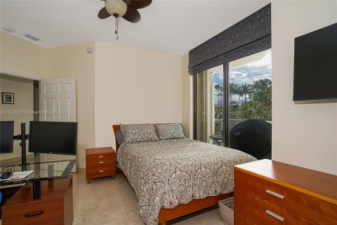 Condo in Aventura, Florida, 3 bedrooms in LANDMARK  № 993746 - photo 15