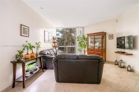 Condominio en venta en Aventura, Florida, 3 dormitorios, 182.09 m2 № 993746 - foto 2