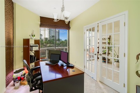 Condominio en venta en Aventura, Florida, 3 dormitorios, 182.09 m2 № 993746 - foto 18