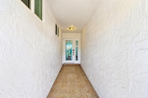 Casa en venta en Bradenton, Florida, 2 dormitorios, 167.5 m2 № 1383343 - foto 3