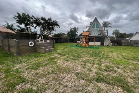 Villa ou maison à vendre à Coconut Creek, Floride: 4 chambres, 148.64 m2 № 913169 - photo 27