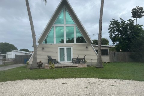 Villa ou maison à vendre à Coconut Creek, Floride: 4 chambres, 148.64 m2 № 913169 - photo 1