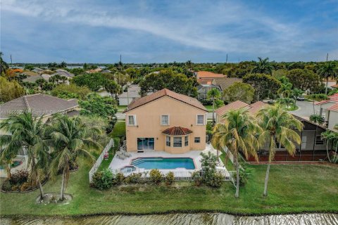 Villa ou maison à vendre à Pembroke Pines, Floride: 5 chambres, 293.11 m2 № 1353879 - photo 13