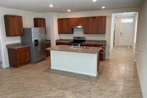 Casa en alquiler en Tavares, Florida, 3 dormitorios, 130.25 m2 № 1349183 - foto 3