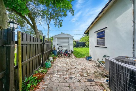 Villa ou maison à vendre à Margate, Floride: 4 chambres, 101.91 m2 № 1331291 - photo 17