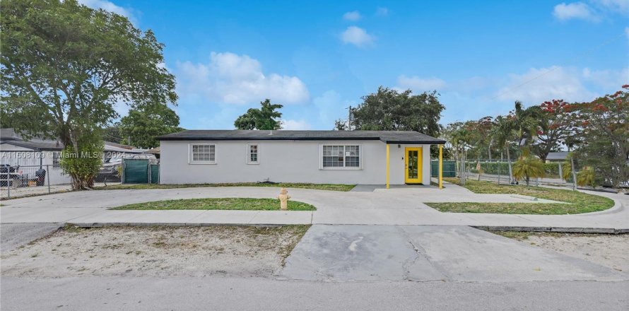 Immobilier commercial à Miami Gardens, Floride № 1234106