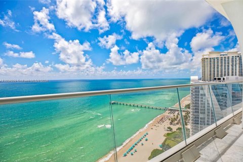 Condo in Sunny Isles Beach, Florida, 3 bedrooms  № 1315705 - photo 20