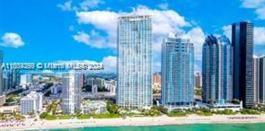 Condo in Sunny Isles Beach, Florida, 3 bedrooms  № 1315705