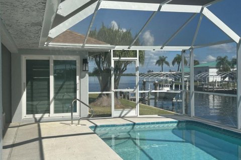 Villa ou maison à louer à Port Charlotte, Floride: 4 chambres, 230.86 m2 № 1386534 - photo 23