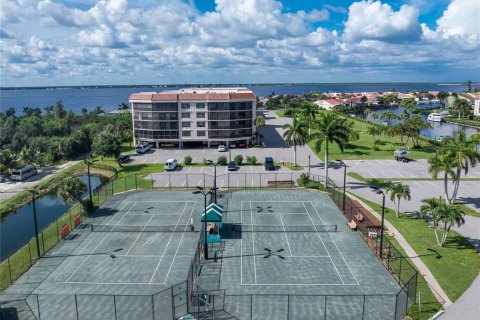 Copropriété à vendre à Punta Gorda, Floride: 2 chambres, 125.98 m2 № 1337701 - photo 26