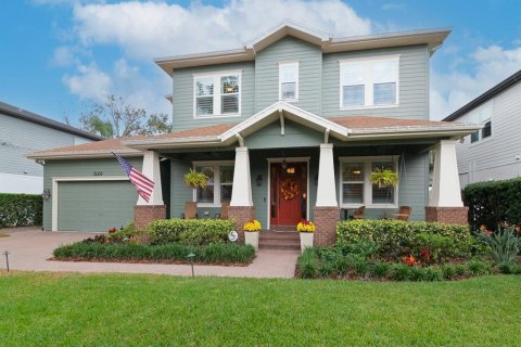 House in Tampa, Florida 5 bedrooms, 352.01 sq.m. № 1434492 - photo 1