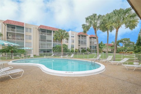 Copropriété à vendre à Lauderhill, Floride: 2 chambres, 83.98 m2 № 1120011 - photo 10