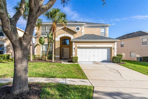 Villa ou maison à vendre à Kissimmee, Floride: 7 chambres, 267.65 m2 № 1255825 - photo 1