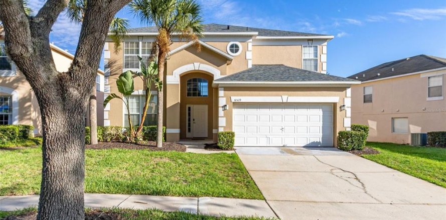 Villa ou maison à Kissimmee, Floride 7 chambres, 267.65 m2 № 1255825