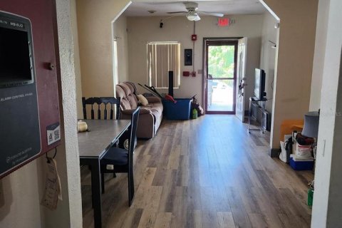 Casa en venta en Tampa, Florida, 2 dormitorios, 113.71 m2 № 1388662 - foto 8