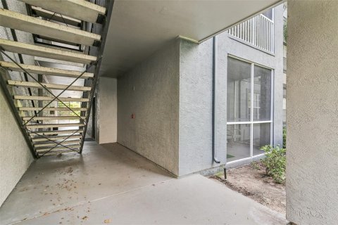 Condominio en venta en Temple Terrace, Florida, 1 dormitorio, 67.82 m2 № 1388634 - foto 5