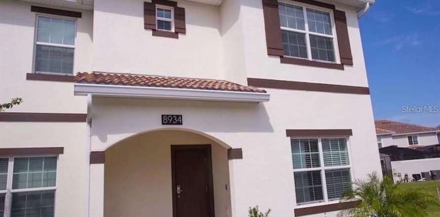 Townhouse in Davenport, Florida 5 bedrooms, 188.03 sq.m. № 1252252