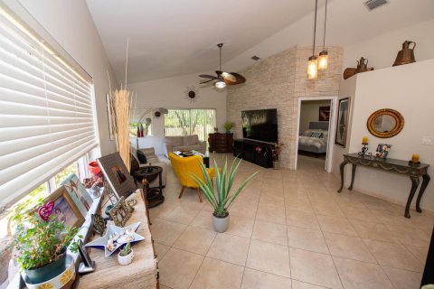 House in Plantation, Florida 3 bedrooms, 164.99 sq.m. № 659040 - photo 18
