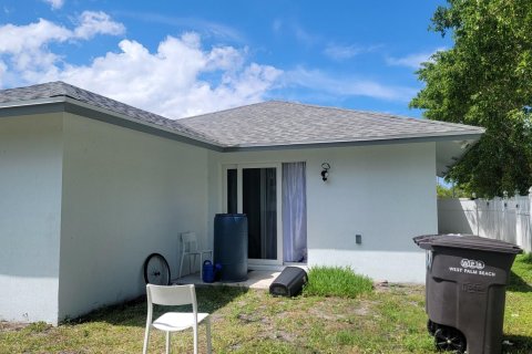 House in West Palm Beach, Florida 3 bedrooms, 110.37 sq.m. № 1097918 - photo 15