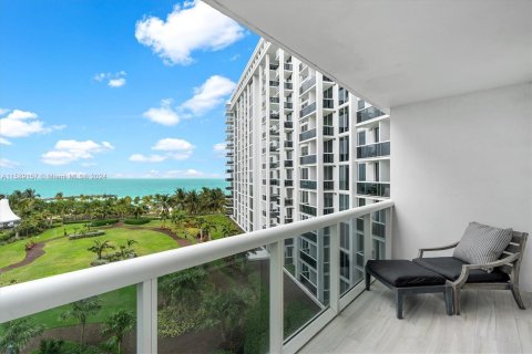 Condominio en venta en Bal Harbour, Florida, 2 dormitorios, 98.1 m2 № 1179087 - foto 21