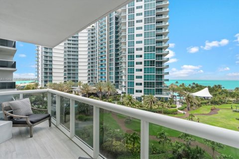 Condominio en venta en Bal Harbour, Florida, 2 dormitorios, 98.1 m2 № 1179087 - foto 22