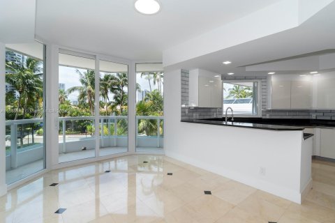 Condo in Aventura, Florida, 4 bedrooms  № 1179086 - photo 19