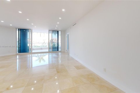 Condo in Aventura, Florida, 4 bedrooms  № 1179086 - photo 15