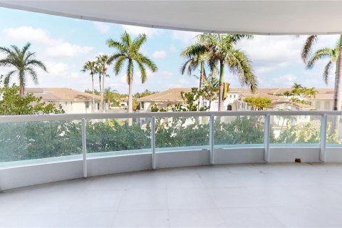 Condo in Aventura, Florida, 4 bedrooms  № 1179086 - photo 9