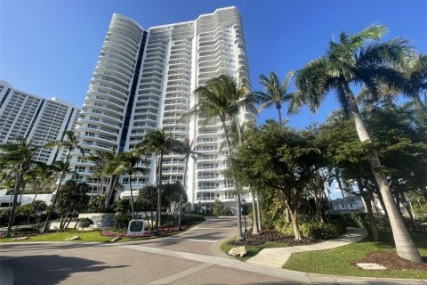 Condo in Aventura, Florida, 4 bedrooms  № 1179086 - photo 2