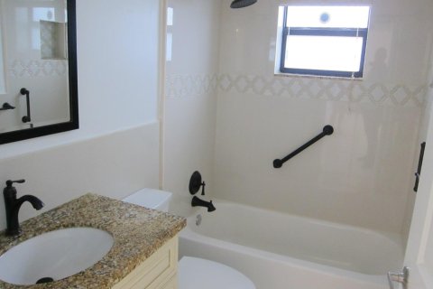 Condominio en venta en Pompano Beach, Florida, 2 dormitorios, 86.4 m2 № 1189596 - foto 9