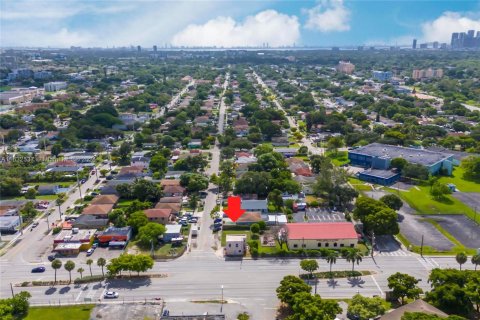 Immobilier commercial à vendre à Miami, Floride: 99.03 m2 № 1294032 - photo 22