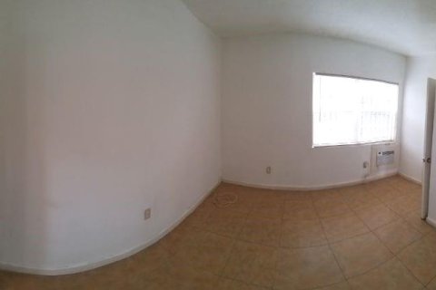 Immobilier commercial à vendre à Miami, Floride: 99.03 m2 № 1294032 - photo 4