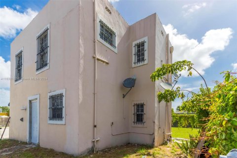 Immobilier commercial à vendre à Miami, Floride: 99.03 m2 № 1294032 - photo 30