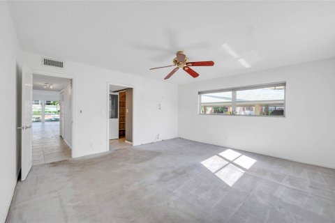 Condo in Fort Lauderdale, Florida, 2 bedrooms  № 922437 - photo 29