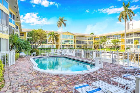 Copropriété à vendre à Fort Lauderdale, Floride: 2 chambres, 157.93 m2 № 922437 - photo 5