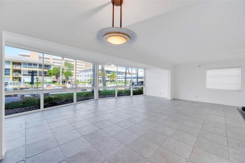 Condominio en venta en Fort Lauderdale, Florida, 2 dormitorios, 157.93 m2 № 922437 - foto 10