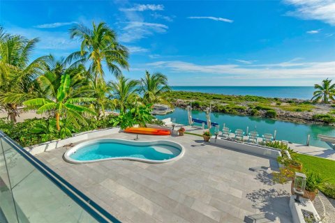 Villa ou maison à vendre à Marathon, Floride: 4 chambres, 306.95 m2 № 912639 - photo 26